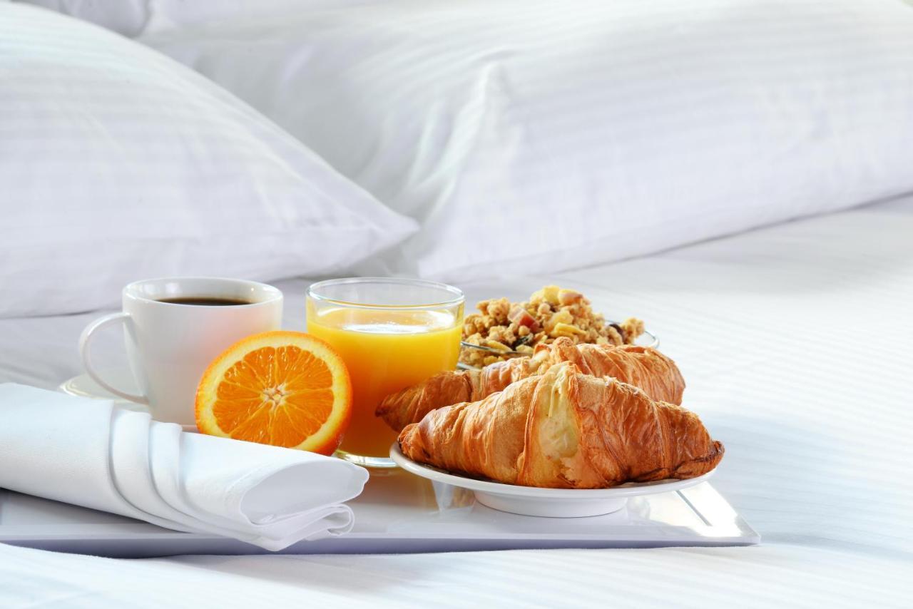 Hotel Springhill By Marriott 3*