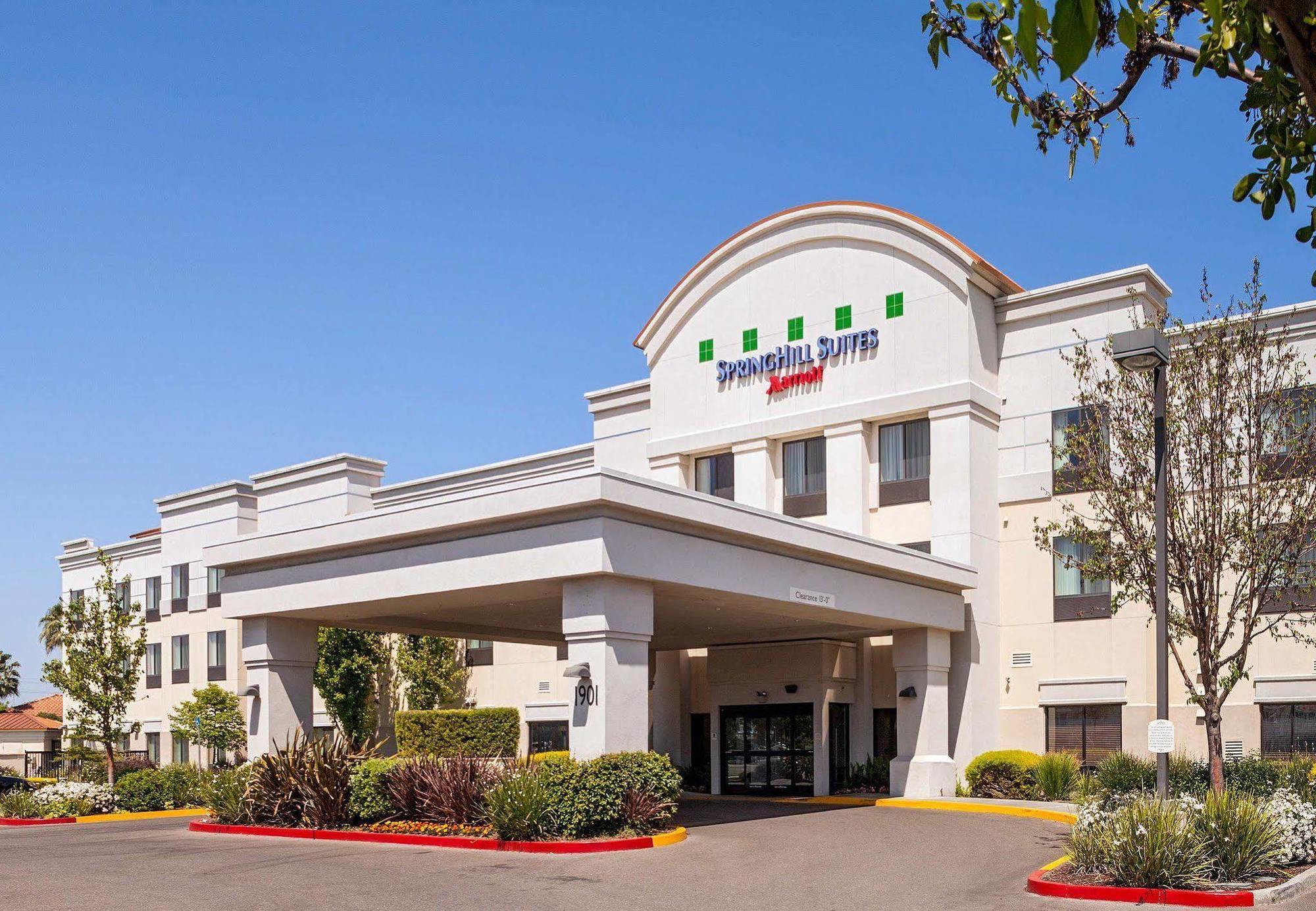 Springhill By Marriott Hotel 3*